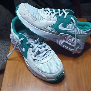 WOMENS TENNIS SHOES
